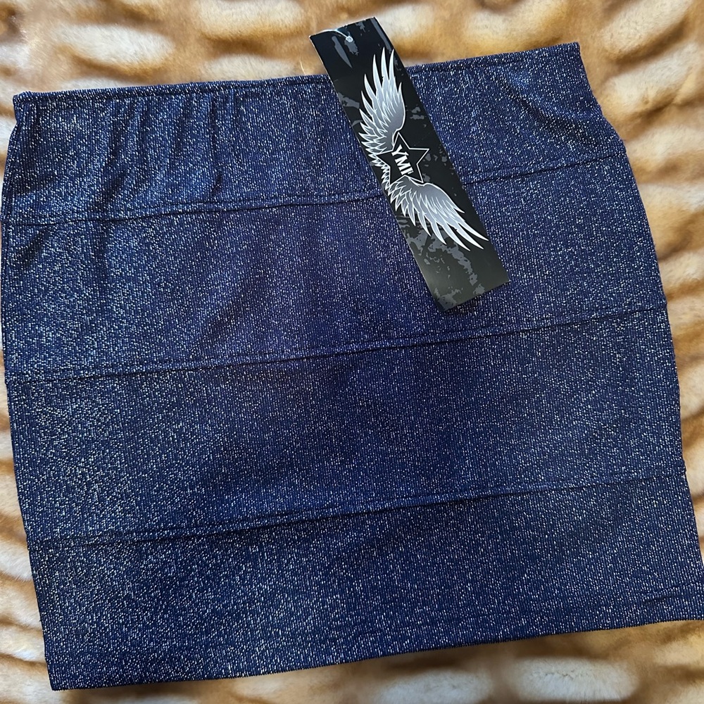 NWT YMI Mini stretch Skirt with Sparkles